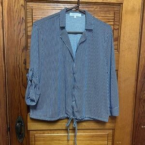 Eden & Olivia blue with white vertical striped size XL button down shirt